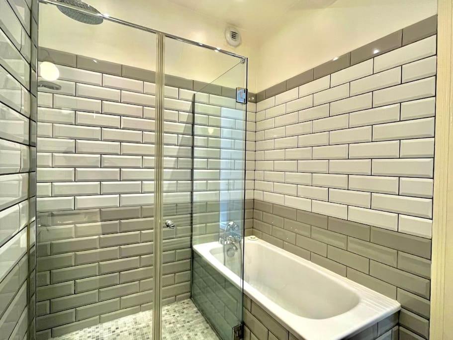 Excellence - Hypercentre Reims Apartment Bagian luar foto